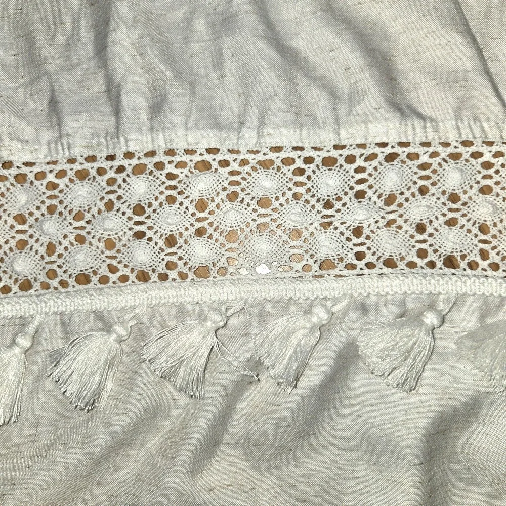 Better Homes and Gardens Light Beige Shower Curtain Crochet and‎ Fringe 72X72